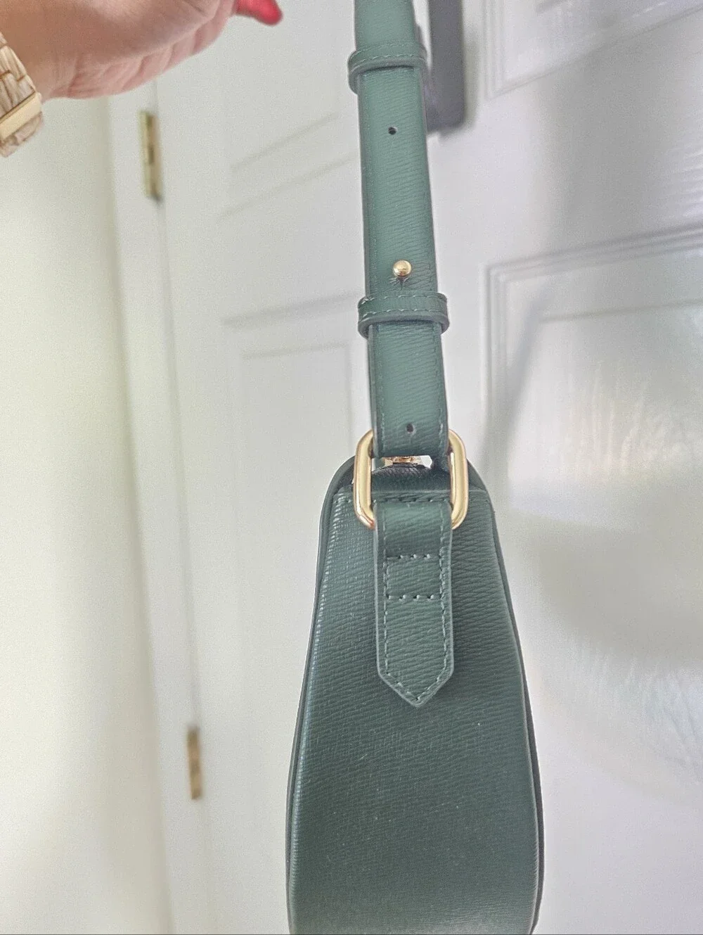 Loft Crescent Shoulder Bag In Forest Green